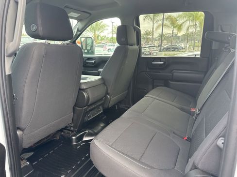 Used 2023 GMC Sierra 3500 Pro w/ Convenience Package image 24