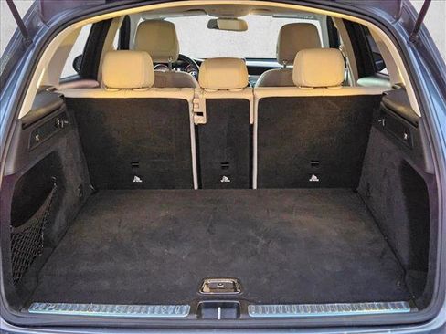 Used 2018 Mercedes-Benz GLC 300 image 6