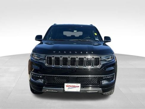 Used 2024 Jeep Wagoneer L Series III w/ Flexible Seating Group image 12