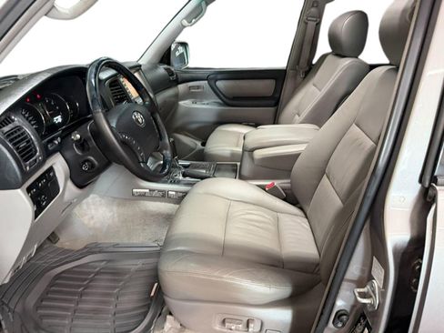 Used 2007 Toyota Land Cruiser image 15