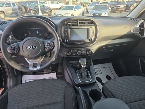 Used 2021 Kia Soul S FWD image 13