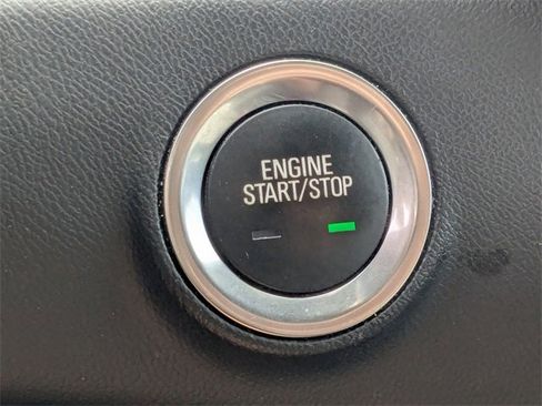 Used 2023 GMC Terrain SLT image 33