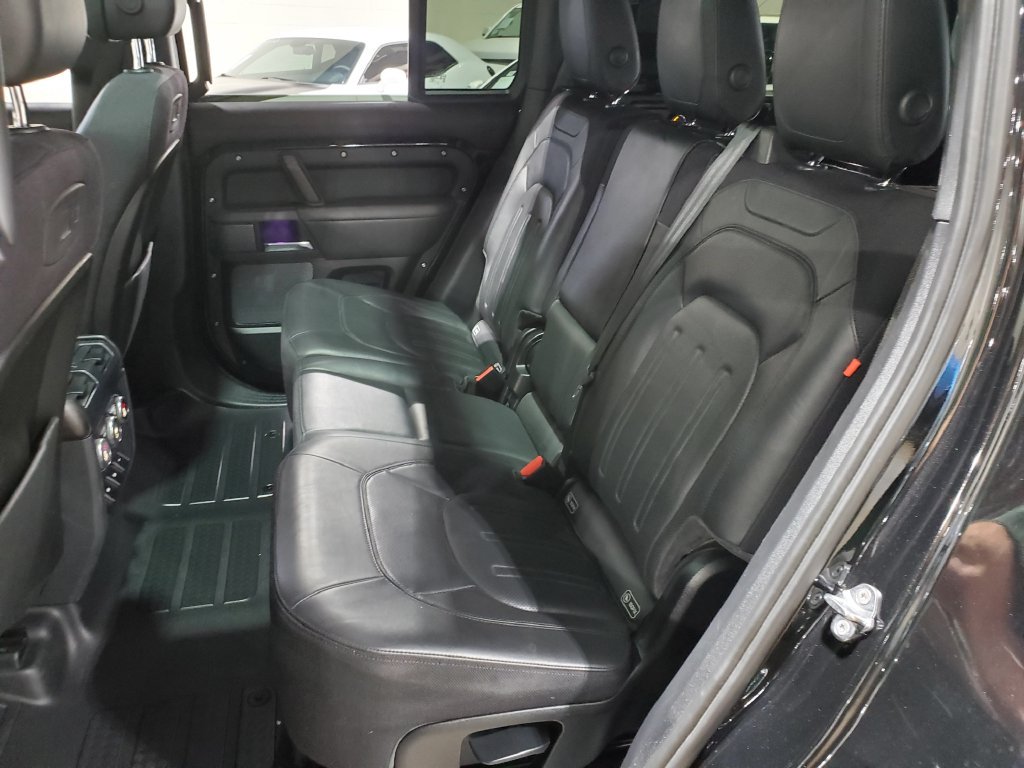Used 2020 Land Rover Defender 110 X AWD/4WD image 24