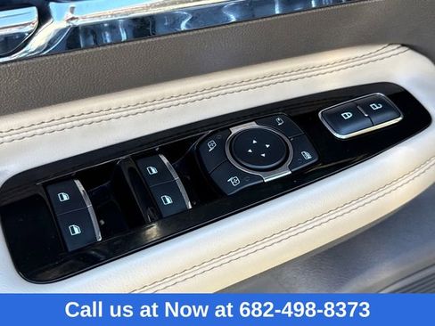 Used 2022 Lincoln Corsair AWD w/ Premium Package image 21