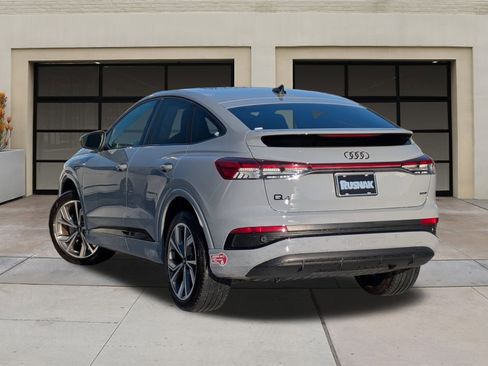 Used 2023 Audi Q4 e-tron Premium image 2