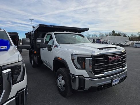 New 2025 GMC Sierra 3500 Pro w/ Convenience Package image 6