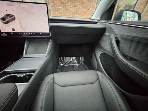 Used 2026 Tesla Model Y Long Range image 57