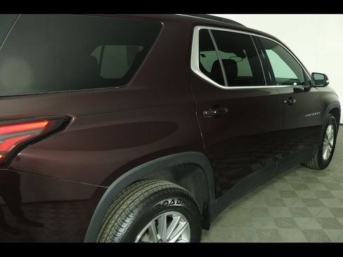 Used 2023 Chevrolet Traverse LT AWD/4WD image 18