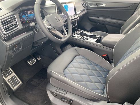 New 2026 Volkswagen Atlas Cross Sport SEL Premium R-Line image 14