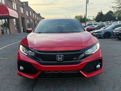 Used 2018 Honda Civic Si image 2