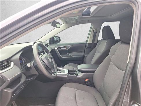 Certified 2019 Toyota RAV4 XLE image 9