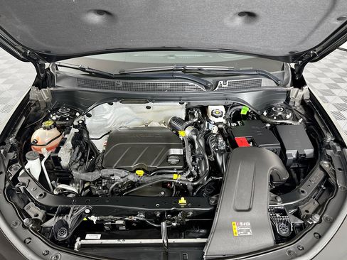 Used 2025 Buick Envista Preferred w/ Convenience I Package FWD image 34