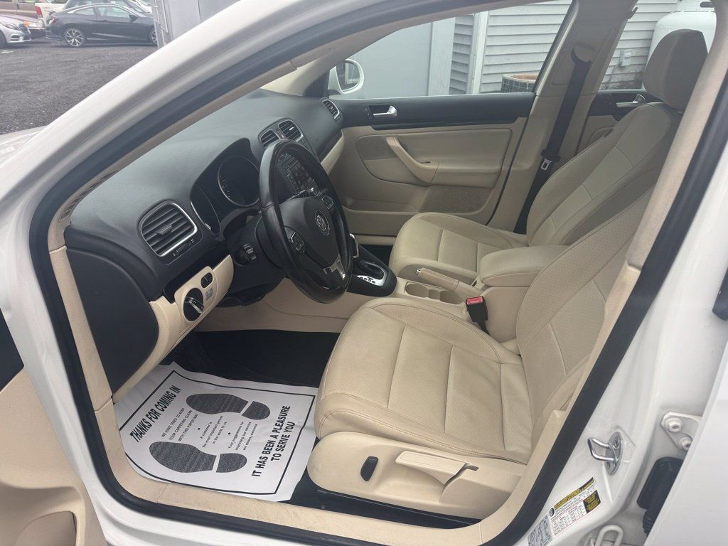 Used 2014 Volkswagen Jetta TDI FWD image 26
