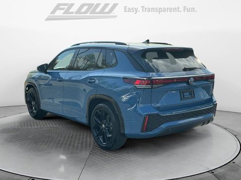 New 2026 Volkswagen Tiguan SE R-Line FWD image 5