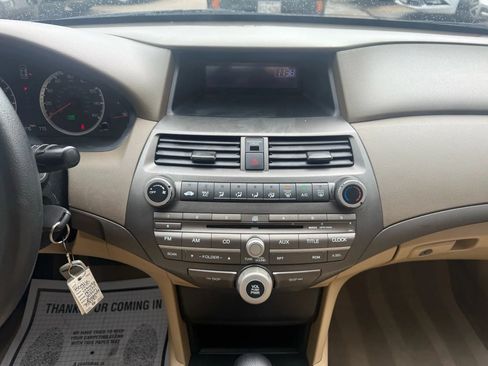 Used 2010 Honda Accord LX image 12