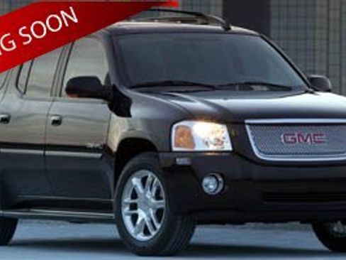 Used 2006 GMC Envoy XL Denali image 1
