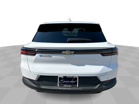 New 2025 Chevrolet Equinox EV LT image 41