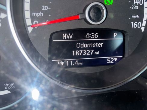 Used 2013 Volkswagen Beetle Turbo image 16