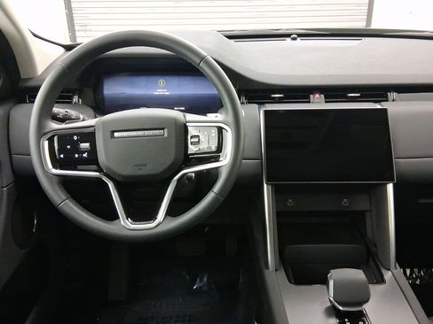 New 2025 Land Rover Discovery Sport S image 19