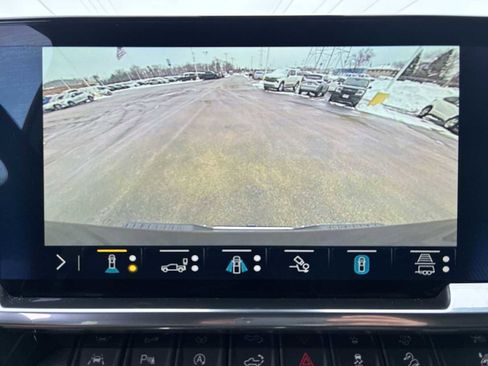 Certified 2023 Chevrolet Silverado 1500 LTZ w/ LTZ Convenience Package II image 15