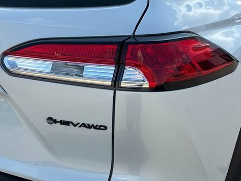 Certified 2025 Toyota Corolla Cross AWD Hybrid image 28