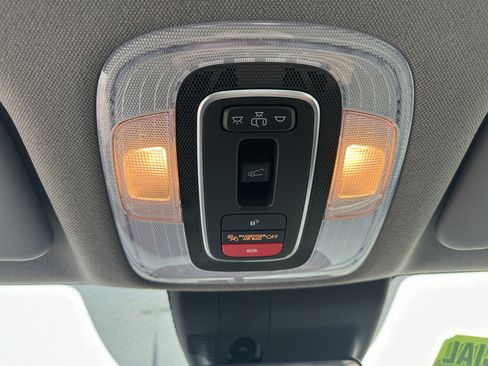 Certified 2024 Hyundai Elantra SEL w/ Convenience Package image 28