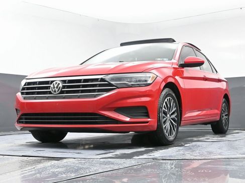 Used 2019 Volkswagen Jetta SE w/ Cold Weather Package image 49