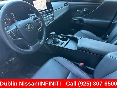 Used 2024 Lexus ES 350 w/ Accessory Package (Z2) FWD image 10