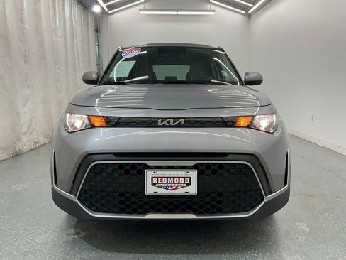Used 2025 Kia Soul LX w/ LX Technology Package FWD image 3
