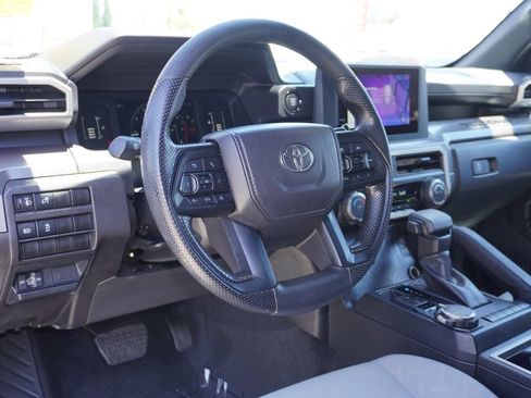 Certified 2025 Toyota Tacoma SR5 AWD/4WD image 11
