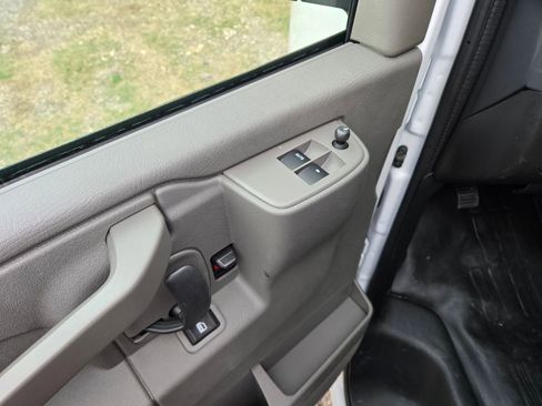 New 2025 Chevrolet Express 2500 w/ Driver Convenience Package image 12