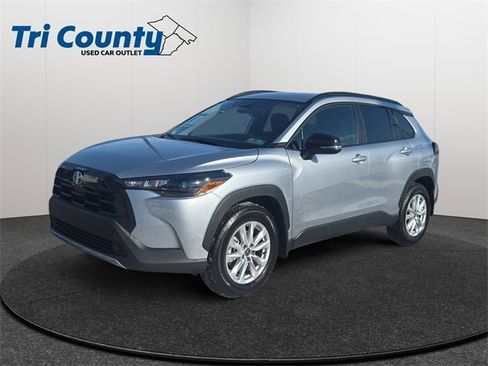 Certified 2026 Toyota Corolla Cross LE image 3