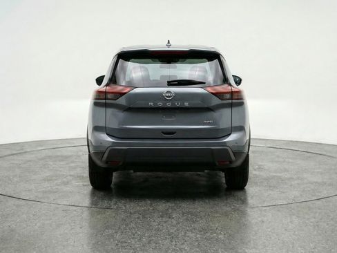 Used 2025 Nissan Rogue SV image 7