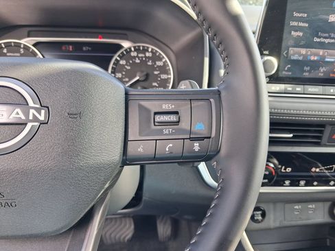 Used 2026 Nissan Rogue SV FWD image 26