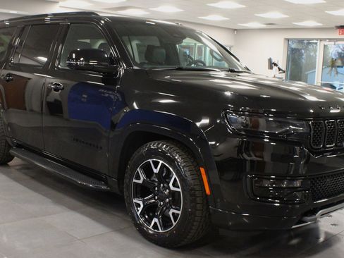 New 2025 Jeep Wagoneer Series II image 3