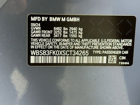 Used 2025 BMW M5 w/ Carbon Package image 23