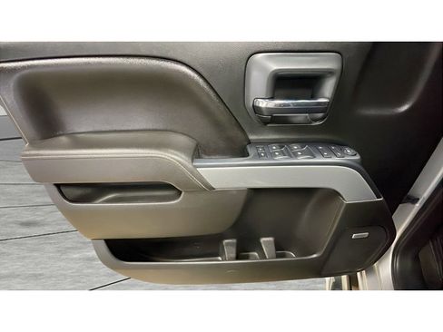 Used 2016 Chevrolet Silverado 3500 LT w/ LT Convenience Package image 10