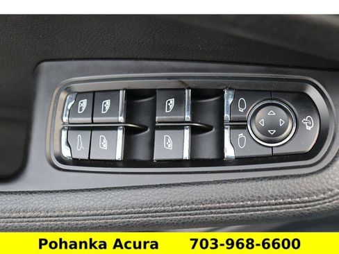 Used 2017 Porsche Macan S image 19