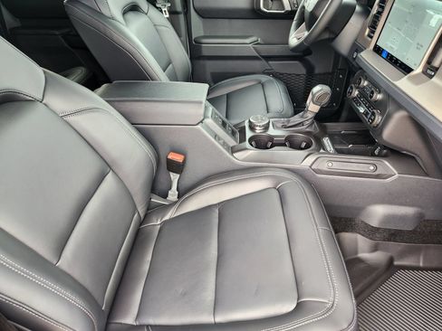 New 2026 Ford Bronco Outer Banks AWD/4WD image 14