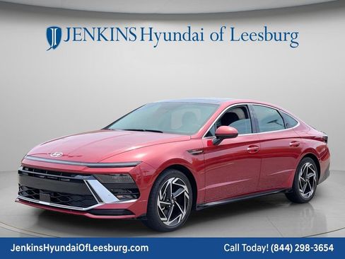Used 2024 Hyundai Sonata SEL w/ Convenience Package FWD image 7