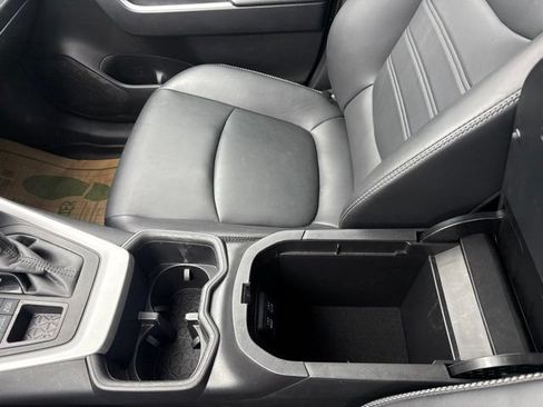 Used 2023 Toyota RAV4 XLE Premium AWD/4WD image 25