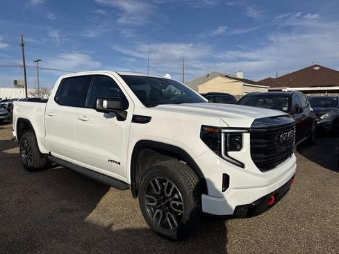 Used 2024 GMC Sierra 1500 AT4 w/ Technology Package image 4
