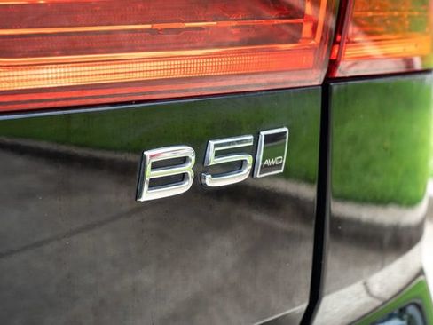 Used 2024 Volvo XC60 B5 Ultimate w/ Protection Package Premier AWD/4WD image 15