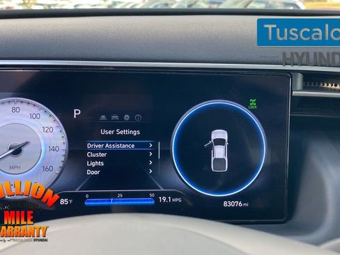 Used 2022 Hyundai Santa Cruz SEL Premium image 16