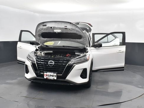 Used 2023 Nissan Kicks SR w/ SR Premium Package image 51