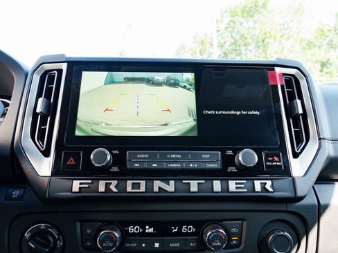 New 2025 Nissan Frontier SV w/ SV Convenience Package image 15