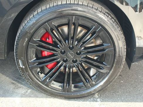 New 2026 Land Rover Range Rover SV image 9