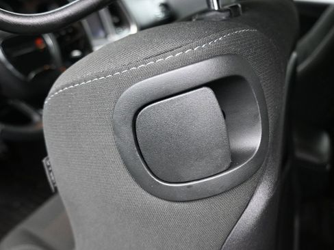 Used 2018 Dodge Challenger SXT w/ Super Sport Group (SS/T) image 27