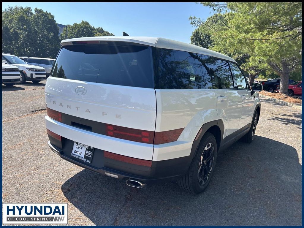 New 2027 Hyundai Santa Fe SE FWD image 7