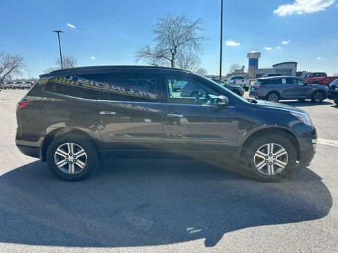 Used 2015 Chevrolet Traverse LT FWD image 8